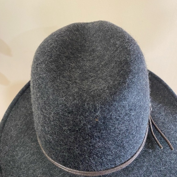 Universal Thread Gray Black Fedora Wide Brim Hat Fall/Winter Hat Leather Detail - Picture 10 of 10